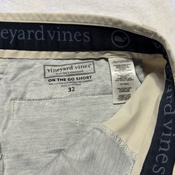 Vineyard Vines Shorts Men 32 Beige Khaki On The Go Golf Chino - Picture 2 of 3